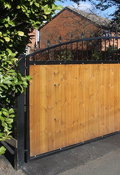 Driveway Gate Repair Near Pasadena